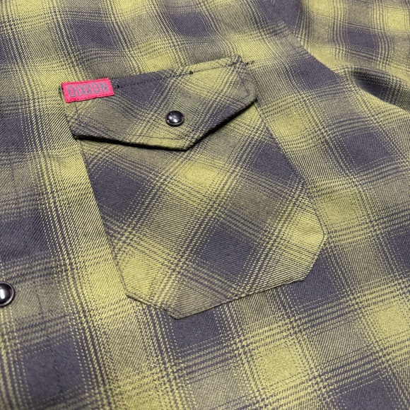 Dixxon Lone Wolf Green Plaid Button-Up Flannel Shirt - Picture 4 of 6